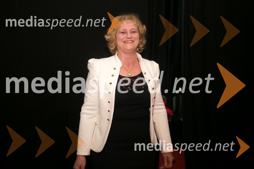  Jožica Podlogar, članica ocenjevalne komisije, vodja poslovne enote, Sodexo Sevnica1. ženska salamiada v Sevnici na dan mučenikov razvajala dame