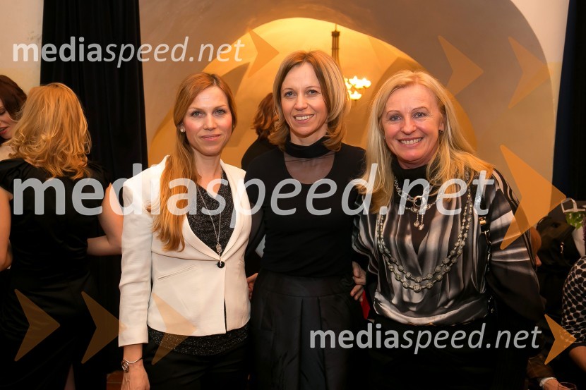  Mirjana  Jelančič, Ravnateljica OŠ Savo Kladnik Sevnica;  Tatjana Šinkovec, marketing, Kopitarna Sevnica;  Jožica Stegne, v. d. direktorja Vipap Krško1. ženska salamiada v Sevnici na dan mučenikov razvajala dame