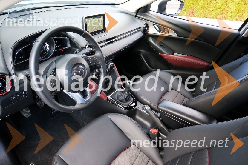 Mazda CX-3 G150 AWD Revolution, notranjostMazda CX-3 G150 AWD Revolution, mediaspeed test