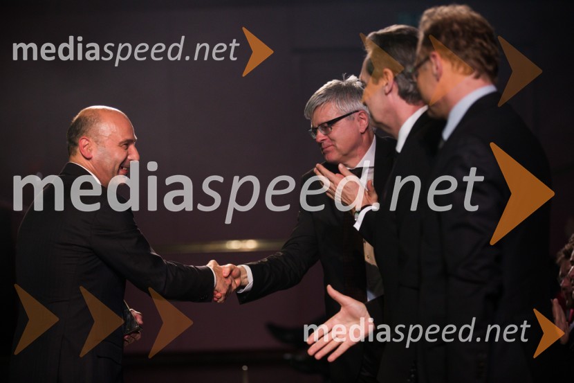  Marjan  Batagelj, predsednik upravnega odbora, Postojnska jama;  Samo Hribar Milič, generalni direktor GZS48. podelitev nagrad Gospodarske zbornice Slovenije