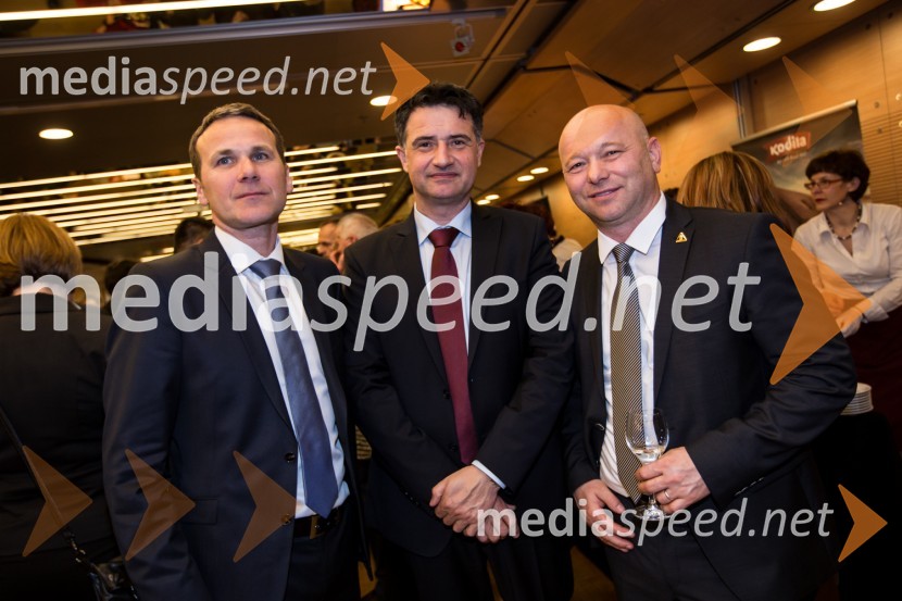  Borut Cvetkovič, direktor podjetja Radgonske gorice;  ... ;  Janez Janko Kodila, direktor Kodila d.o.o.48. podelitev nagrad Gospodarske zbornice Slovenije