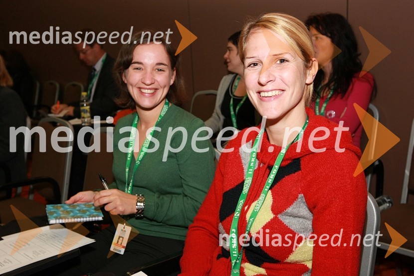 Udeleženki 11. SKOJ-a11.SKOJ (Slovenska konferenca o odnosih z javnostmi) 2007, 2.dan