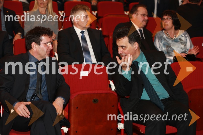  Boris Koprivnikar, podpredsednik vlade in minister za javno upravo;  Mitja Bervar, predsednik Državnega sveta Republike Slovenije48. podelitev nagrad Gospodarske zbornice Slovenije