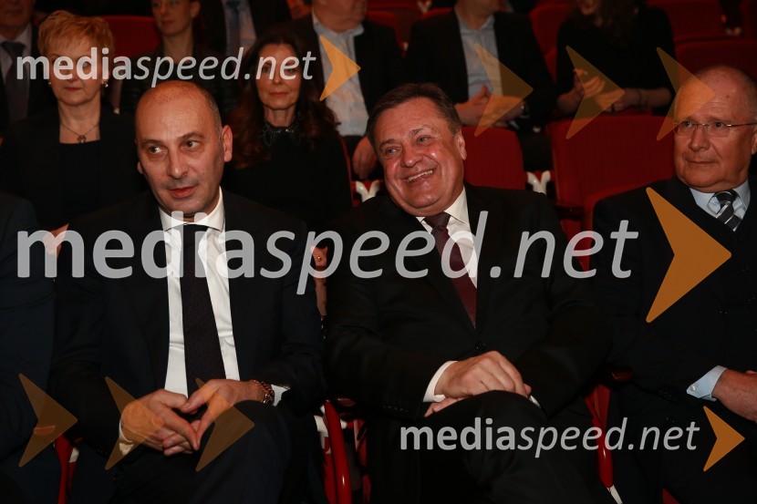  Marjan  Batagelj, predsednik upravnega odbora, Postojnska jama;  Zoran Janković, župan, Mestna občina Ljubljana48. podelitev nagrad Gospodarske zbornice Slovenije