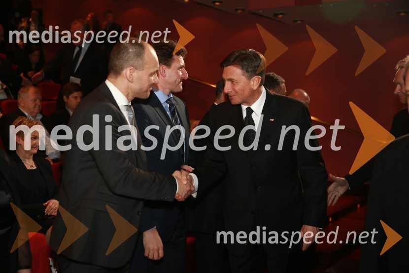  Miran  Rauter, HERMI;  Andrej  Poklič, GKN Driveline Slovenija;  Borut Pahor, predsednik Republike Slovenije48. podelitev nagrad Gospodarske zbornice Slovenije