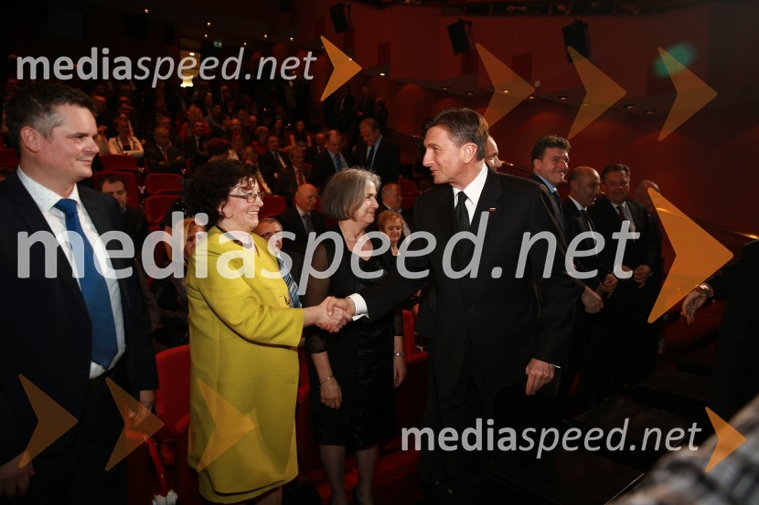  Sonja  Šinigoj, direktorica SAOP d.o.o.;  Borut Pahor, predsednik Republike Slovenije48. podelitev nagrad Gospodarske zbornice Slovenije