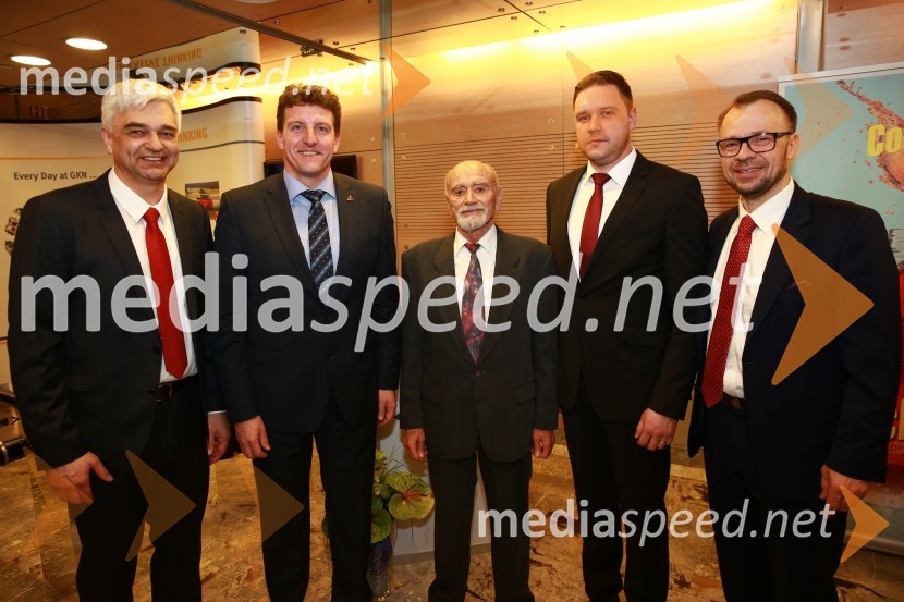  Boris  Podvršnik, župan občine Zreče;  Andrej  Poklič, GKN Driveline Slovenija;  Bojan Leskovar;  ... ;  ... 48. podelitev nagrad Gospodarske zbornice Slovenije