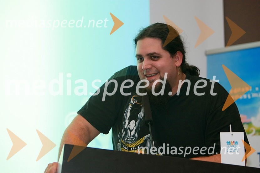 Pižama, improvizator11.SKOJ (Slovenska konferenca o odnosih z javnostmi) 2007, 2.dan