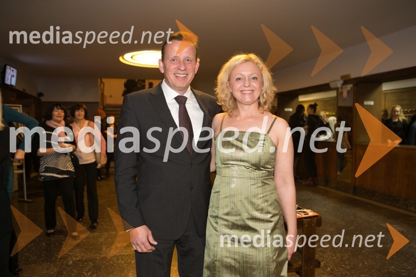  Bojan Šrot, župan MO Celje; mag. Tina Kosi, upravnica SLG CeljeDnevi komedije 2016, zaključek festivala