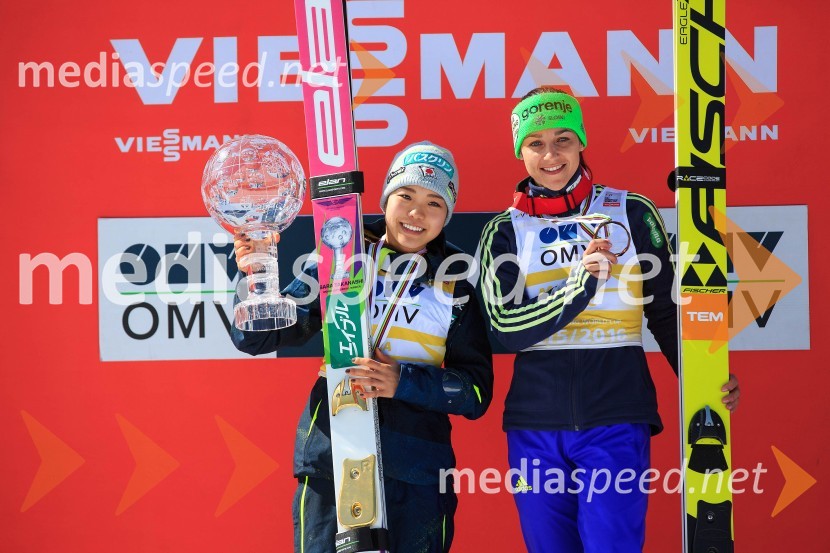  Sara Takanaši, smučarska skakalka;  Maja  Vtič, smučarska skakalkaPlanica 2016, nedelja, posamična tekma