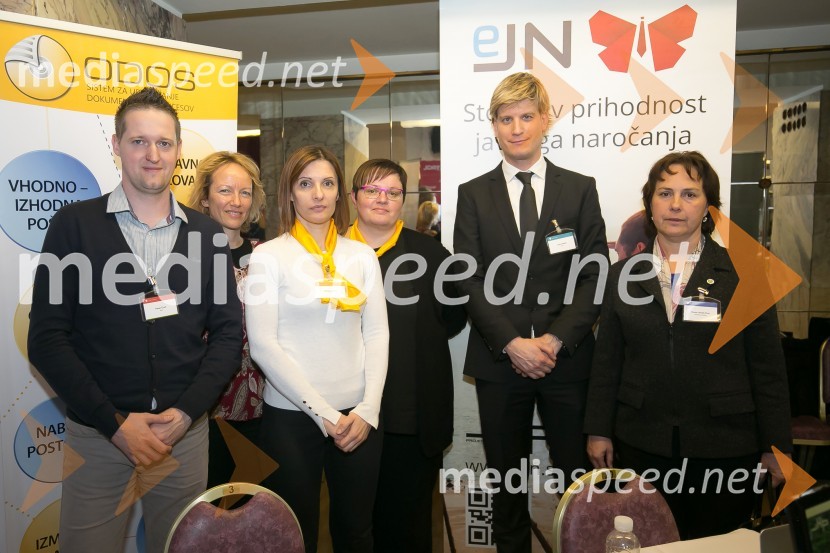  Peter Čurč;  ... ;  ... ;  ... ;  Luka  Piletič, JHP projektne rešitve d.o.o.; mag. Vesna Jerala Zver, županja, Občina TurniščeZlati kamen 2016, podelitev priznanj