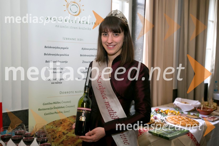  Katja Jakljevič , kraljica Metliške črnineZlati kamen 2016, podelitev priznanj