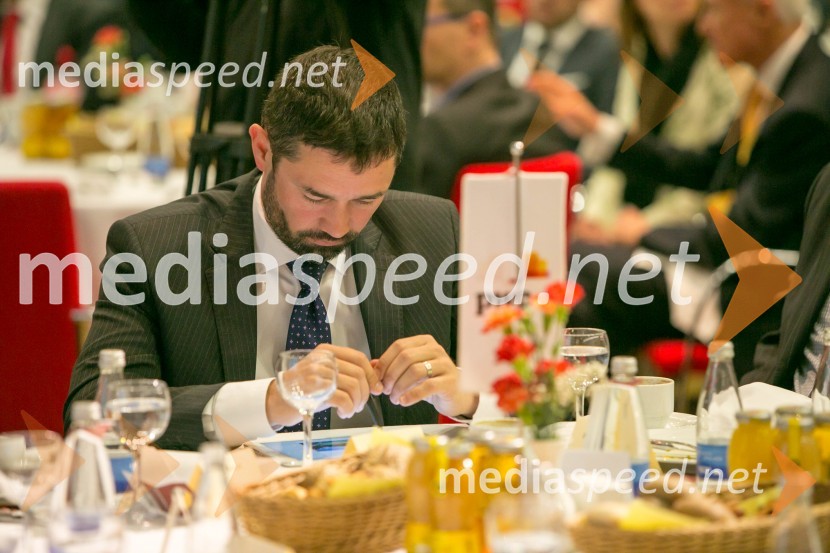  Janko Medja, nekdanji predsednik uprave NLB d.d.AmCham Poslovni zajtrk in AmCham Fokus: korporativno upravljanje državnih in zasebnih družb