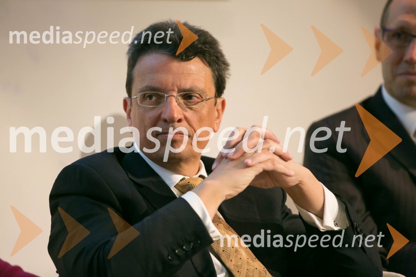 dr. Imre Balogh, glavni izvršni direktor DUTBAmCham Poslovni zajtrk in AmCham Fokus: korporativno upravljanje državnih in zasebnih družb