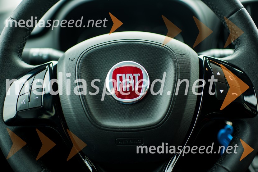 Fiat Doblo Cargo 2.0 Multijet 16v Combi Maxi SX, usnjen volan z upravljanjemFiat Doblo Cargo 2.0 Multijet 16v Combi Maxi SX, mediaspeed test