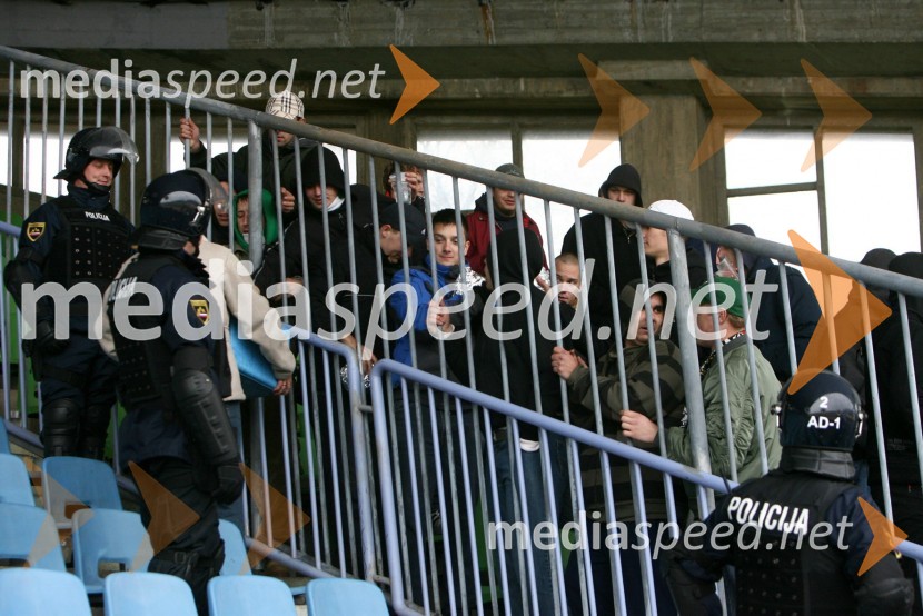 Navijači NK OlimpijaNogometna tekma, Slovenski pokal, NK Maribor proti NK Olimpija