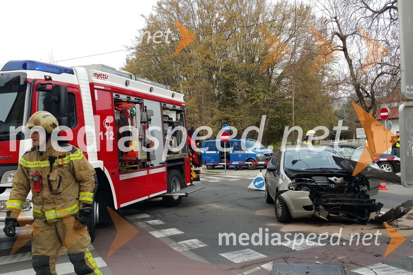 Prometna nesreča, križišče Maistrove ulice ter Ulice heroja StanetaPrometna nesreča v Mariboru