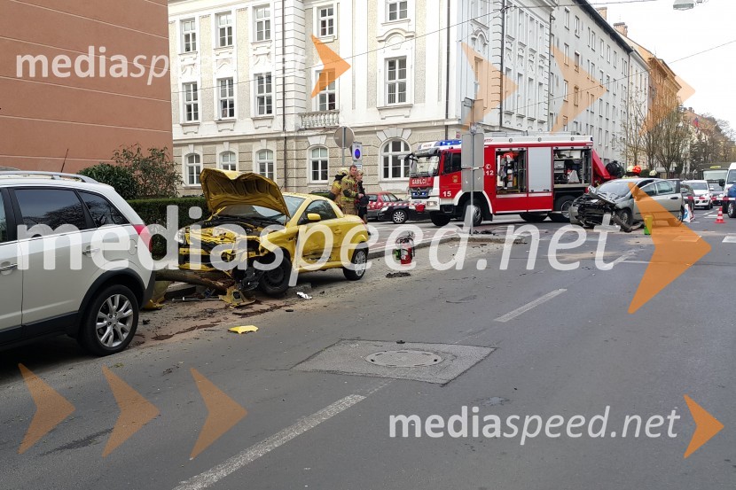 Prometna nesreča, križišče Maistrove ulice ter Ulice heroja StanetaPrometna nesreča v Mariboru