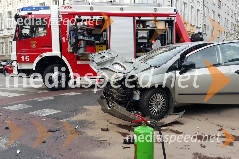 Prometna nesreča, križišče Maistrove ulice ter Ulice heroja StanetaPrometna nesreča v Mariboru