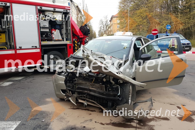 Prometna nesreča, križišče Maistrove ulice ter Ulice heroja StanetaPrometna nesreča v Mariboru
