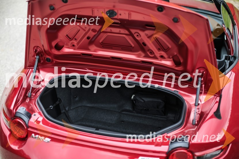 Nova Mazda MX-5Mazda MX-5, slovenska predstavitev