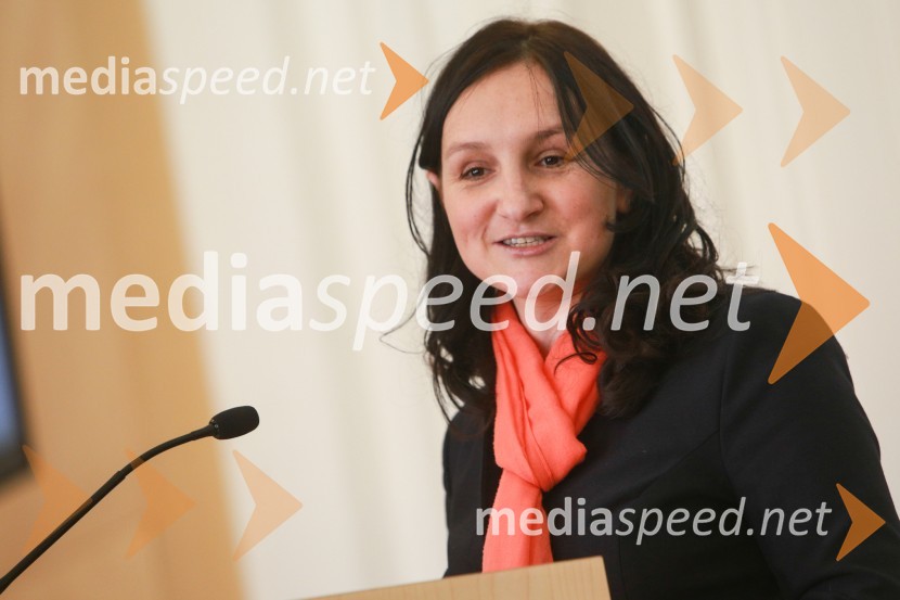  izr. prof. dr.  Janja Hojnik, Prodekanica za raziskovalno dejavnost in mednarodne odnose, Pravna fakulteta, Univerza v MariboruOtvoritev mednarodne konference CELCOS