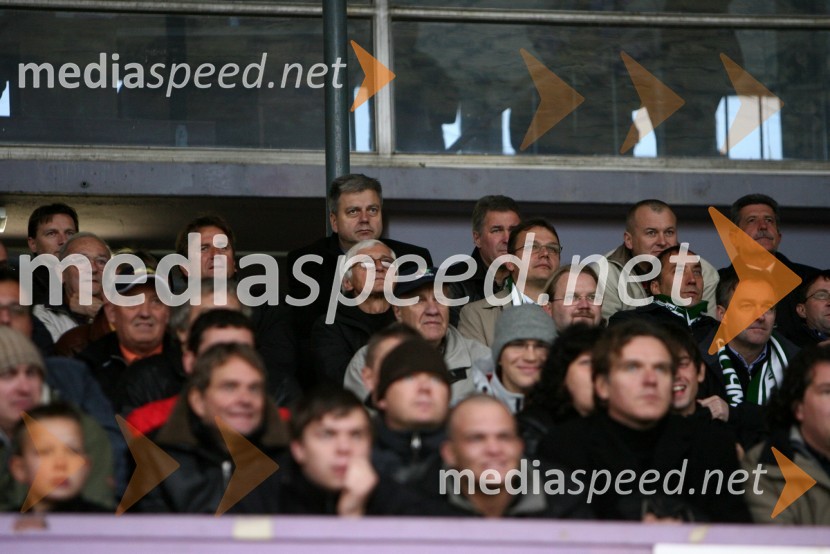 Gostje na vip tribuniNogometna tekma, Slovenski pokal, NK Maribor proti NK Olimpija