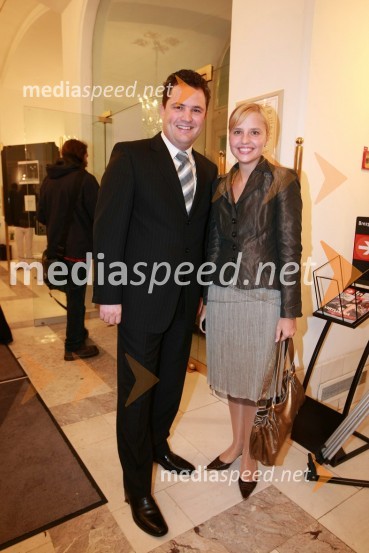 Damijan Koletnik, direktor Dravskih elektrarn Maribor in predsednik Nadzornega sveta Telekoma Slovenije z ženo Sandro42. Borštnikovo srečanje 2007, podelitev Borštnikovovega prstana