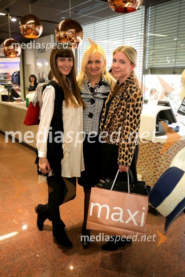  Ilona Lušičič, novinarka fashion.si; dr. Jerneja Jager, izvršna direktorica divizije Modiana, Mercator d.d.;  ... Predstavitev ponudbe moških oblačil sezone pomlad-poletje v blagovnici Maxi