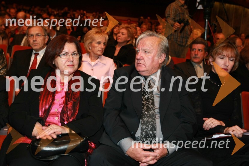 Tone Partljič, predsednik Sveta Borštnikovega srečanja z ženo Milko42. Borštnikovo srečanje 2007, podelitev Borštnikovovega prstana