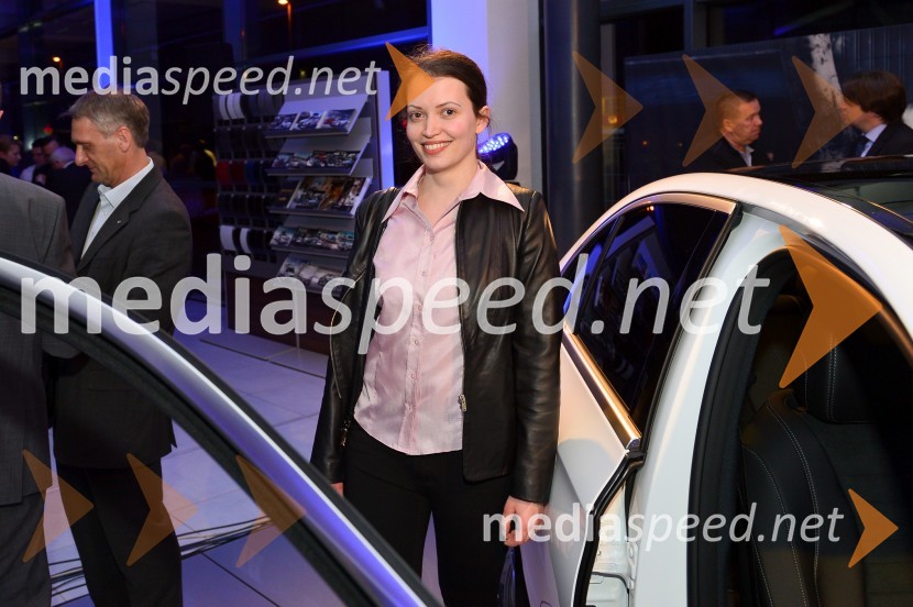  Nina  Pleterski Puharič, univ. dipl. prav.Mercedes-Benz razred E, VIP predstavitev