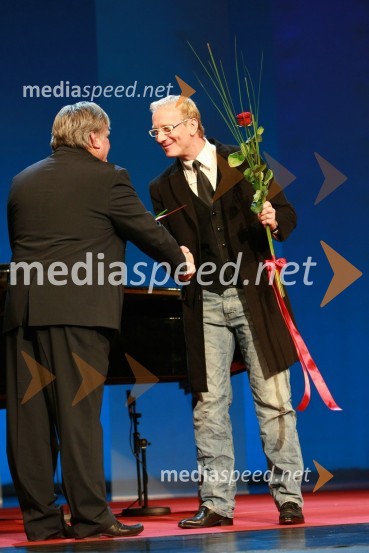 Tone Partljič, predsednik Sveta Borštnikovega srečanja in Uroš Smolej, igralec in dobitnik nagrade za igro42. Borštnikovo srečanje 2007, podelitev Borštnikovovega prstana