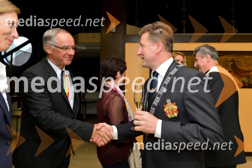  Janez Erjavec, direktor podjetja Pomurski sejem;  Danilo Steyer,  Steyer Vina; redovni enolog, Legatura za Pomurje, Evropski red vitezov vina, Konzulat za Slovenijo Viteška svečanost ob ustanovitvi Legature za Pomurje