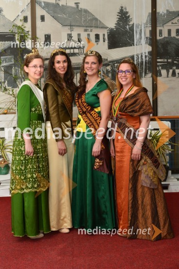  ... ;  ... ;  Anja Trstenjak, vinska kraljica Radgonsko-Kapelskih goric;  Urška Bračko, Mariborska vinska kraljica (2014 - 2016)Viteška svečanost ob ustanovitvi Legature za Pomurje