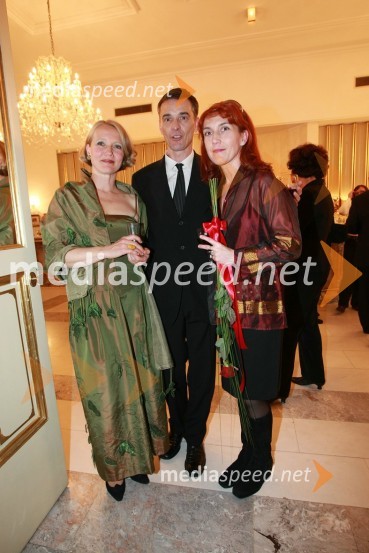 Jette Ostan Vejrup, igralka in dobitnica nagrade za igro, Igor Samobor, igralec in dobitnik nagrade za igro in Barbara Hieng Samobor, direktorica Mestnega gledališča Ljubljana42. Borštnikovo srečanje 2007, podelitev Borštnikovovega prstana