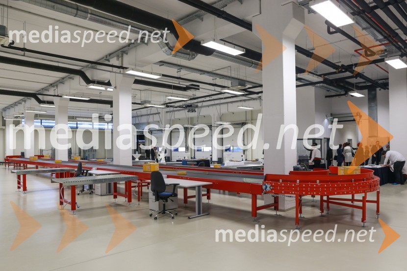 Pošta Slovenije odprla nov regijski center v CeljuPošta Slovenije odprla nov regijski center v Celju