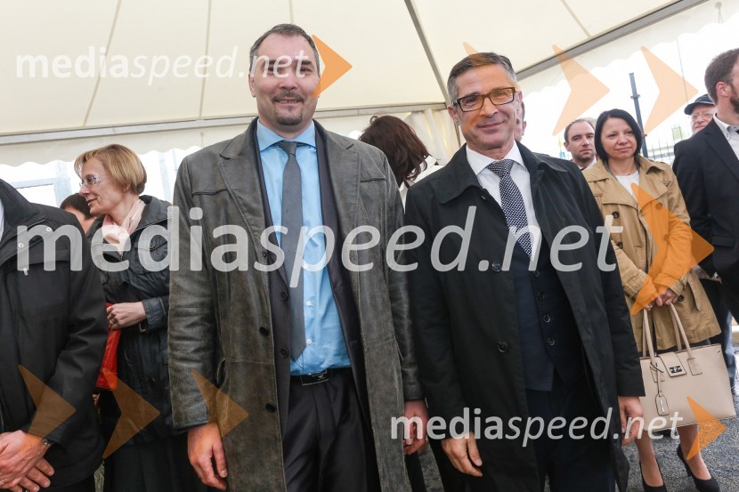 mag. Andrej Rihter, namestnik generalnega direktorja, Pošta Slovenije; mag. Boris Novak, generalni direktor, Pošta SlovenijePošta Slovenije odprla nov regijski center v Celju