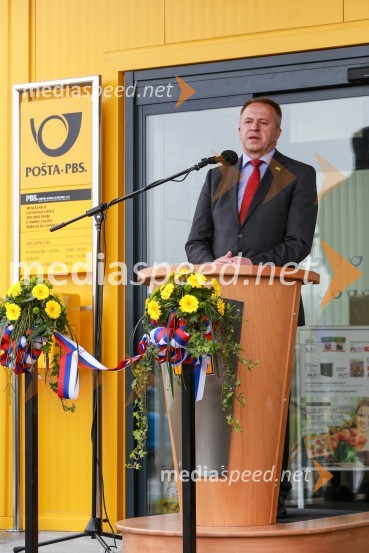  Zdravko Počivalšek, minister za gospodarski razvoj in tehnologijoPošta Slovenije odprla nov regijski center v Celju