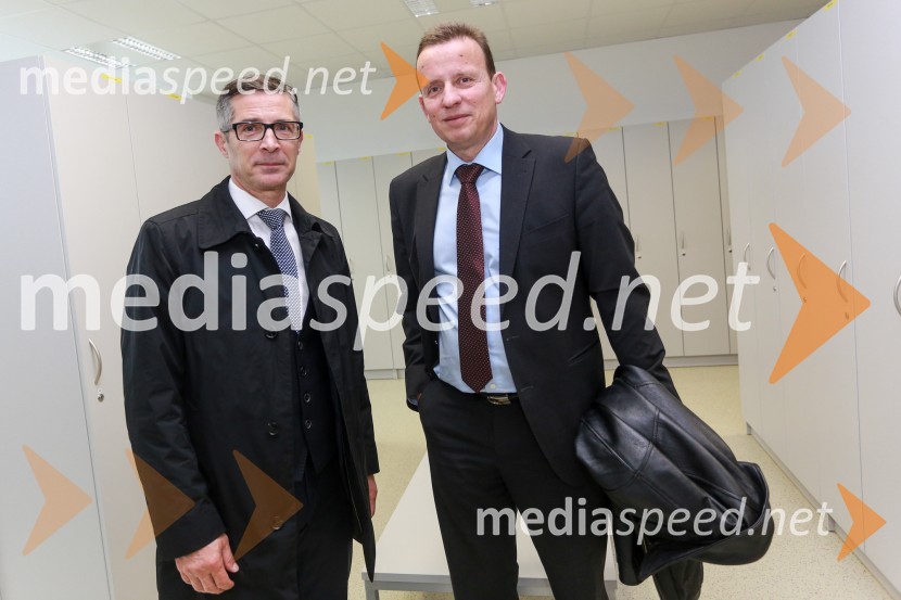 mag. Boris Novak, generalni direktor, Pošta Slovenije;  Bojan Šrot, župan MO CeljePošta Slovenije odprla nov regijski center v Celju
