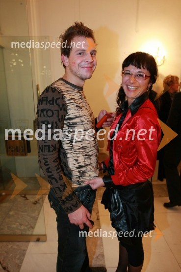 Aljaž Jovanović, dobitnik nagrade za mladega igralca v predstavi Ojdip v Korintu in Lara P. Jankovič, igralka42. Borštnikovo srečanje 2007, podelitev Borštnikovovega prstana