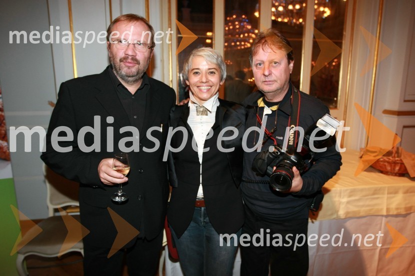 Stanislav Moša, režiser predstave Kabaret, ki je dobila nagrado za estetski preboj, Alja Predan, dramaturginja in vodja gledališkega programa v Cankarjevem domu in Janko Rath, fotograf Večera42. Borštnikovo srečanje 2007, podelitev Borštnikovovega prstana