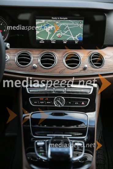 Mercedes razred EMercedes razred E, slovenska predstavitev