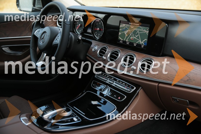 Mercedes razred EMercedes razred E, slovenska predstavitev