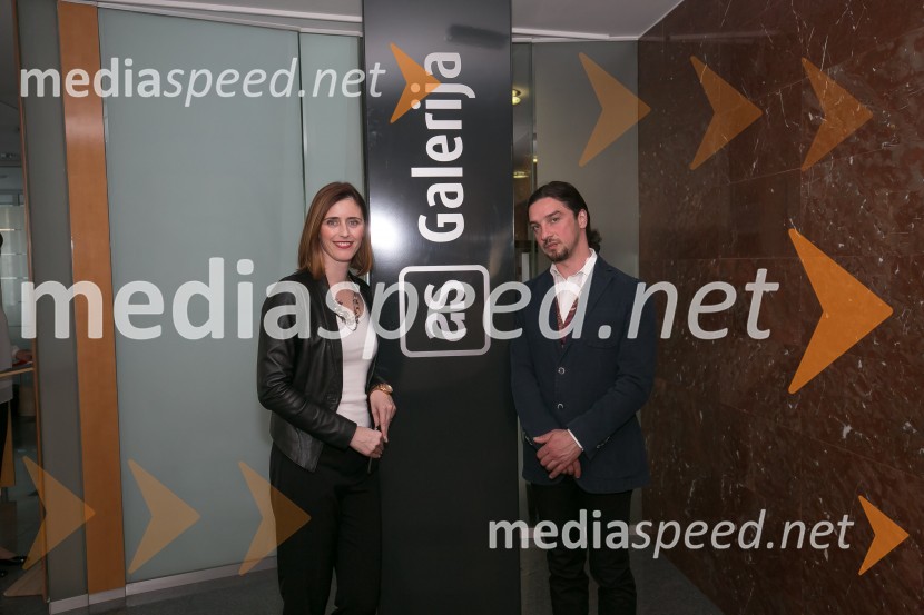  Lea Cimperman Acman, vodja odnosov z javnostmi, Adriatic Slovenica;  Arshak  Sarkissian, armenski slikar, kipar in grafikOdprtje razstave Sodobni človek - Contemporary man v AS Galeriji