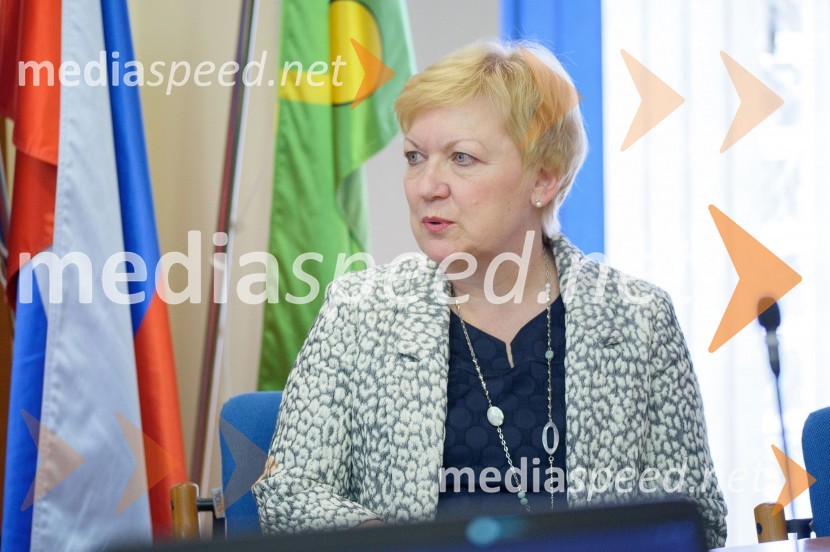 prof. dr. Lučka Lorber, prorektorica za kakovost, Univerza v MariboruUniverza v Mariboru, podpis sporazuma z Občino Šentilj