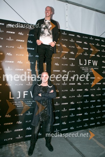  Blaž Slanič, F&B Acrobatics;  Filip Kržišnik, F&B AcrobaticsLjubljana fashion week 2016, 2. dan, obiskovalci