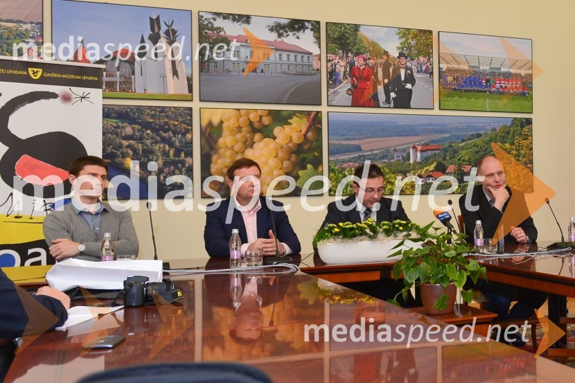  Dubravko Baumgartner, programski vodja likovne dejavnosti v Galeriji-Muzej Lendava; mag. Anton Balažek, župan občine Lendava; dr. Albert Halasz, direktor Knjižnice Lendava;  Mitja Čander, pisatelj in kulturnikLendava ima potencial za Evropsko prestolnico kulture 2015