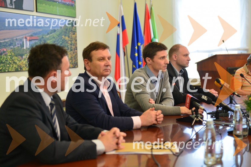 dr. Albert Halasz, direktor Knjižnice Lendava; mag. Anton Balažek, župan občine Lendava;  Dubravko Baumgartner, programski vodja likovne dejavnosti v Galeriji-Muzej Lendava;  Mitja Čander, pisatelj in kulturnikLendava ima potencial za Evropsko prestolnico kulture 2015