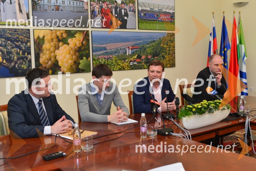 dr. Albert Halasz, direktor Knjižnice Lendava;  Dubravko Baumgartner, programski vodja likovne dejavnosti v Galeriji-Muzej Lendava; mag. Anton Balažek, župan občine Lendava;  Mitja Čander, pisatelj in kulturnikLendava ima potencial za Evropsko prestolnico kulture 2015