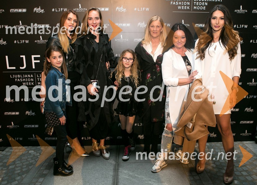  ... ;  ... ;  Dijana Galijaševič;  Julia Janković;  Mija Janković, soproga Zorana Jankovića;  Klara Hvale;  Ursula GawishLjubljana fashion week 2016, 3. dan, obiskovalci